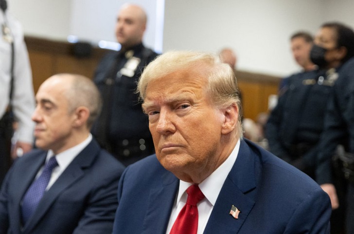 Trump in courtroom